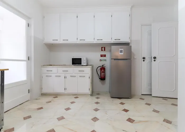 Cascais Beach Flower Apartment
